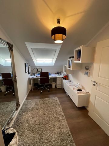 Beautiful light-flooded duplex apartment with a gallery. The apartment has a ceiling height of about 7 meters and is open plan. In the lower area, an open kitchen is connected with the living room. A guest toilet is also available. The ground floor i...