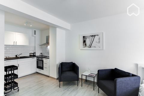 Your HomeBase in the heart of Leverkusen! FLAT Small but nice! This modern apartment is fully equipped and is located right in the center of Leverkusen. The city center with its shops is just as easy to reach as the main train station with its fast c...
