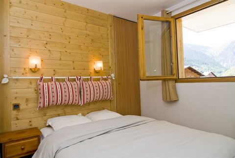 Esta casa de vacaciones está situado a una altitud de 1.410 metros, en el corazón del Parque Nacional de la Vanoise. Se encuentra a 300 metros de la localidad de esquí de Pralognan la Vanoise y dispone de 3 o 5 piezas alojamiento para 6 a 11 personas...