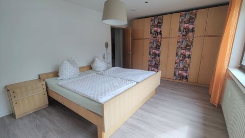 The spacious holiday apartment on the 1st floor of an apartment building with approx. 130m² consists of 3 bedrooms and a living room with a sofa bed and is therefore ideal as a meeting place for several families with children. With bunk beds, we can ...