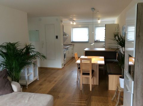 Renovated and modernized 2 room apartment, furnished and fully equipped with large balcony and view into the greenery. The apartment is located in a residential park near the fair and Dutzendteich. Next subway station is within 5 minutes walking dist...