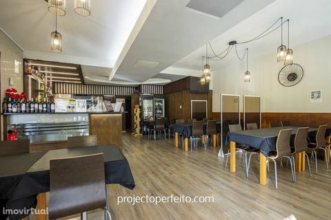 Restaurant for sale in the center of Espinho (sale of the Store + business trespass in operation) recently renovated. Property with capacity for 48 to 60 seats, sold with all the filling, please contact for more information.  