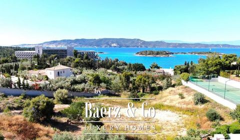 This unique plot is situated at the heart of Hinitsa, Porto Heli, with a total surface of 4,020sqm. It is a prominent neighborhood with luxury villas, guarded 24 hours a day providing thus a feeling of protection. The orientation of the plot is south...