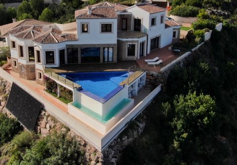 Spectacular luxurious villa situated in the most perfect location for panoramic views of the Northern Costa Blanca coastlineOozing quality and completed in 2018 it boasts many amazing features such as an infinity pool with built in seating double gar...