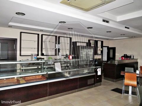 Restaurant/Café, Located close to all kinds of Commerce and Services. Total site Equipped, ready to work. Book your visit now! IMO/STOP - ÁGUEDA The Stop, for those who want to Home...