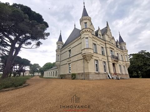IMMOVANCE PARIS has the privilege to present for sale the castle of La Fresnay located on the banks of the Loire. Its construction was completed in 1878 and is inspired by the castle of Azay-le-Rideau. The property of 7 hectares is facing south and o...