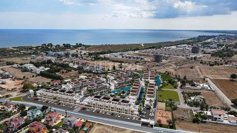 Appartementen dichtbij hotels en stranden in Noord-Cyprus İskele De regio İskele, waar de unieke stranden van het eiland Noord-Cyprus te vinden zijn, ligt aan de noordoostkust van het eiland. De afgelopen jaren is dit een van de punten geworden waar ...