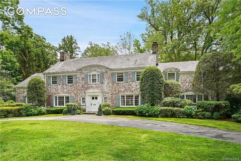 Enjoy resort-like living in this much admired & meticulously renovated Scarsdale home on over an acre of lushly landscaped property in the heart of the Murray Hill Estates. Built in 1925, this gracious colonial with circular driveway was restored & e...