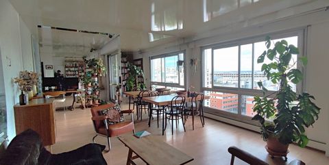 REF 223479 CPH Immobilier invites you to discover this 67 m2 apartment in a secure, luxury building. It consists of an entrance hall with dressing room, a double living room dining room with balcony, a separate fitted kitchen, a large bedroom, a show...