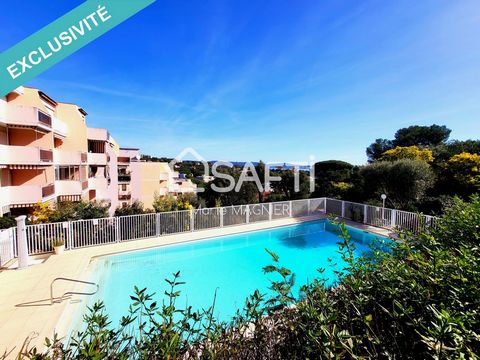 TO RENOVATE STUDIO CABIN of 22m2 Carrez in secure residence with elevator and swimming pool - 10 minutes from the beach and town center - CAVALAIRE S/MER 10 minutes from the beach, the Port and Town Center of CAVALAIRE SUR MER, TO BE RENOVATED Studio...