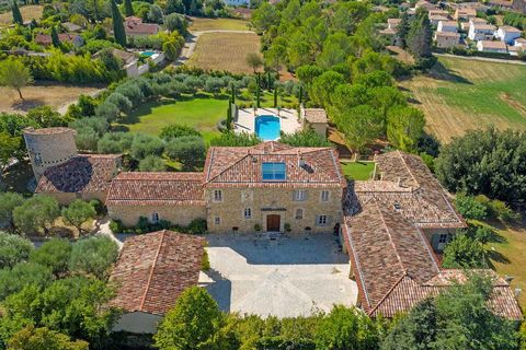 Magnificent Bastide, designed in the pure tradition of bourgeois homes. Located in the heart of the village of Lorgues, it offers pedestrian access to shops, restaurants, and local services while ensuring total tranquility. Built in 2012 in a style i...