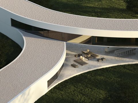 Villa Stern is a spectacular and futuristic new approach to space, designed by the renowned architect Fran Silvestre Arquitectos, and located in one of the most exclusive urbanizations of Sotogrande Alto. The property is surrounded by nature and clos...