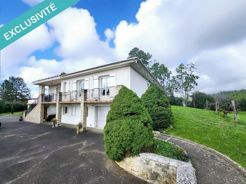 Located in the charming town of Sainte-Bazeille (47180), this property benefits from a peaceful setting with multiple attractions. Close to local amenities and points of interest, the location offers an ideal balance between tranquility and convenien...