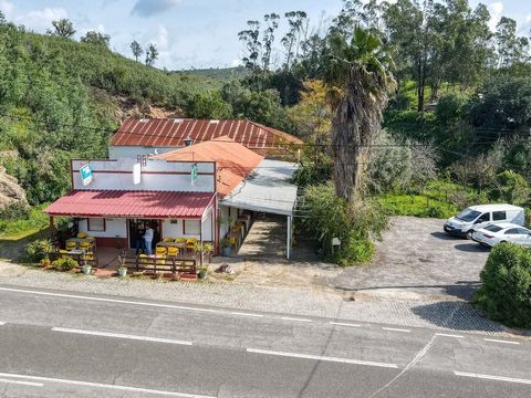 Don't miss this unique opportunity to invest in an established business with decades of tradition in the stunning Monchique mountains! This property includes a charming main house along with attached warehouses, parking lots and other amenities, prov...