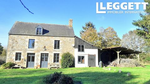 A25537ILH35 - Cette maison de campagne située au calme à 2 km du village de La Fontenelle a beaucoup à offrir. Elle combine modernité et éléments d’origine qui lui confèrent une atmosphère douce et chaleureuse : parquets anciens, poutres et murs appa...