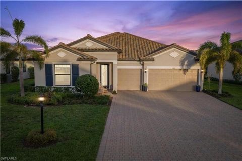 This beautifully crafted CREEKVIEW model by Pulte Homes offers luxury, comfort, and resort-style living in the highly desirable The Place at Corkscrew in Estero. Boasting nearly 2, 500 sq. ft. of single-story living, this stunning home features 5 bed...