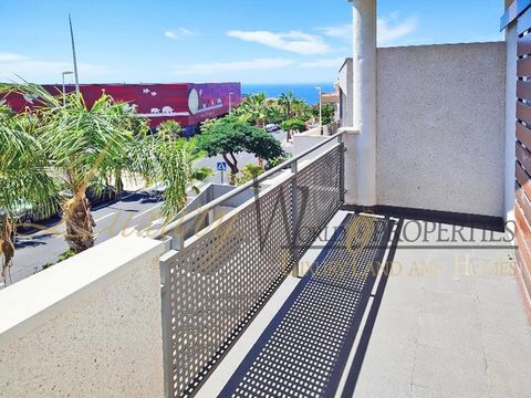 Luxury World Properties is pleased to present this spacious townhouse in the charming and exclusive area of El Galeon, Adeje. The property, with a total area of 175 square meters spread over two floors and a basement, features a generous living room,...