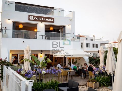 Imagine owning an exceptional restaurant nestled in the idyllic setting of Tavira. Coisa Linda is a rare gem, spread over three levels, designed to offer unforgettable moments to its guests. With its intimate private garden, sunlit terraces, and a ro...