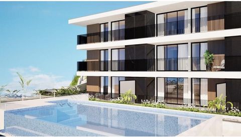 Découvrez votre nouveau havre de paix à Lourencinha, Câmara de Lobos, sur la magnifique île de Madère avec cet appartement moderne et de haute qualité disponible à la vente. Située dans un quartier résidentiel paisible à une courte distance de la mer...