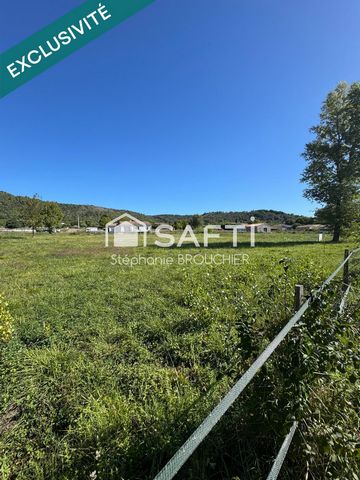 Terrain constructible 1530m²