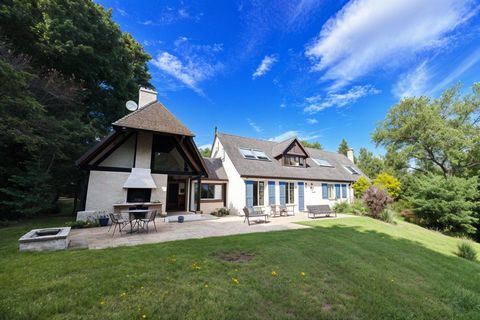 PROPRIÉTÉ 200M2 AVEC ANNEXES, PARC ARBORÉ