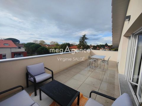 CASTELGINEST - DERNIER ETAGE - APPARTEMENT T5 DE 109M² TERRASSE ET 3 PLACES DE PARKING