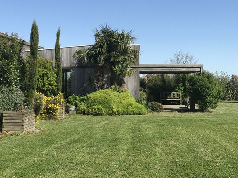 Superbe propriété rénovée avec vue imprenable, jardin paysagé env 8000 m²