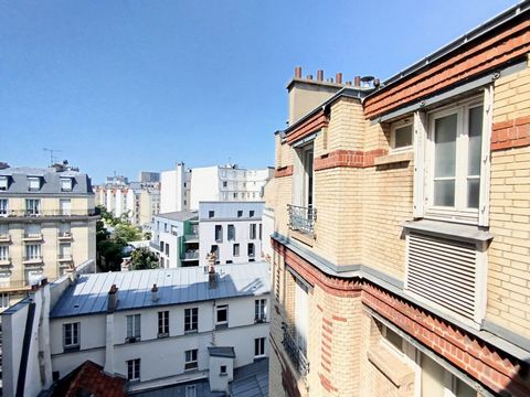 Paris 15. Entre M° BOUCICAUT et CONVENTION - Trés joli 3 pièces en étage élevé.