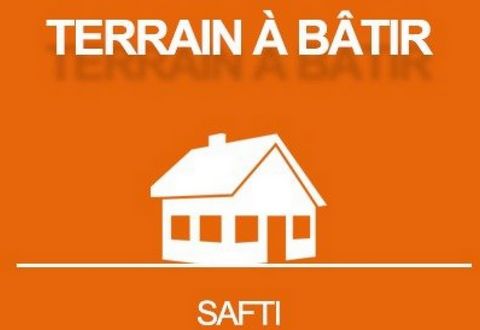 Grand terrain constructible au Morne-vert