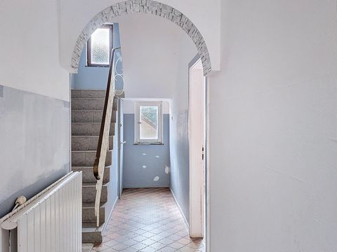 Une nouvelle vie commence ici : maison à rénover