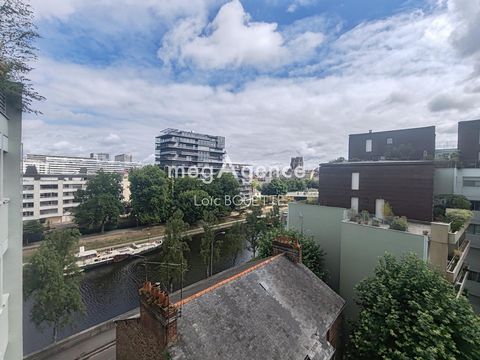 CENTRE-VILLE, BALCON, PARKING.