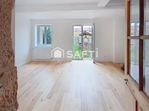 MAISON DE VILLAGE ENTIEREMENT RENOVEE