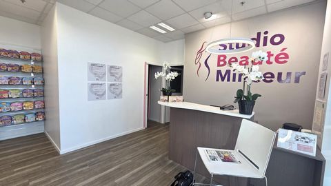 Local commercial sans franchise 74 m² Aubenas (07)