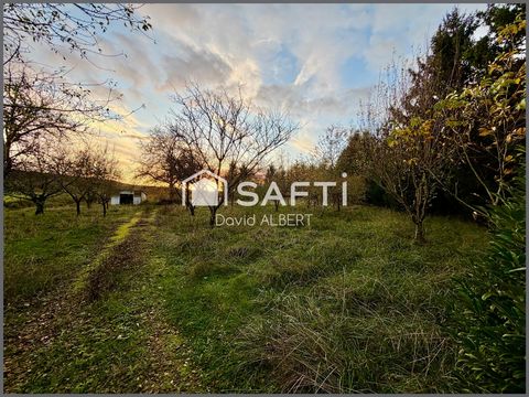 Grande parcelle viabilisée ,avec vue dégagée .