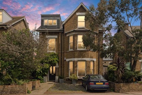 An incredible opportunity to acquire this detached home in the heart of Kew Village. The property has been intelligently re-modelled and refurbished to create a contemporary living space suitable for the needs of modern living. Currently arranged as ...