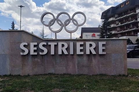 This lovely flat is located in Sestriere, a stone's throw from beautiful cycling and hiking routes through the mountains (in summer, ski lifts take the bikes to great heights). You can play golf on one of the highest courses in Europe and the surroun...
