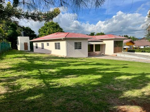 Bungalow in the upscale neighbourhood of Ingleside in cool cool Mandeville. Large lot with spacious front lawn and fertile backyard with bearing ackee trees, banana, coconut, cane and space for much more. This four bedroom home on a flat 1/3 acre is ...