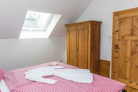 This 1-bedroom holiday home comes with heating, stove, and a shared terrace. A small family of 2 or a couple can enjoy a memorable vacation here. The possibilities of fun are endless here. You can enjoy hiking and explore the National Park Eifel. Try...