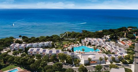The Masana Algarve Resort, recently refurbished, is a development consisting of 52 spacious apartments with magnificent views of the sea. Of typologies that vary in T1 and T2, the apartments have areas between 102.60 sqm and 140.30 sqm (including ter...