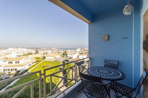 Positioned on the fourth floor, this two bedroom apartment in Lagos enjoys superb sea views extending across Meia Praia. The property boasts a spacious living and dining room, with a large terrace from where you can make the most of the views while d...