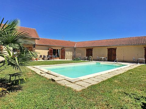 Guest house 5 minutes from Rabastens de Bigorre, in a pleasant village, this guest house of 260 m² consists of a large living room, 6 bedrooms including 3 guest rooms, 5 bathrooms, a swimming pool, outbuildings, on a plot of 1400 m². The house is sol...