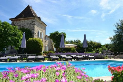 This Domaine is close to the Dordogne, the Lot, Tarn-et-Garonne and the remarkable villages and bastides of Tournon d'Agenais, Monflanquin and Villeréal. The Domaine is made up of 3 gites, each with their own swimming pool. The potential is endless f...