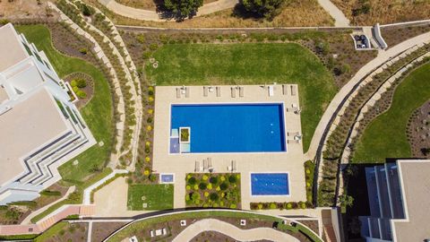 Located in Vila Real de Santo António. Discover a brand new penthouse apartment offering captivating views of the renowned Monte Rei Golf and Country Club in Vila Nova da Cacela, Algarve, Portugal. This esteemed golf course, bearing the distinguished...