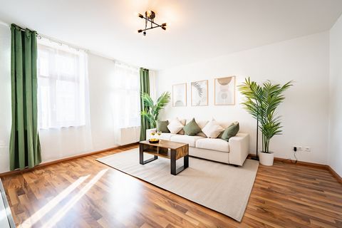 Located in the charming district of Magdeburg-Sundenburg, this modern yet cozy business apartment is move-in ready and offers everything the modern tenant needs: high-speed internet, a smart TV with Netflix, and all essential amenities. The fully equ...