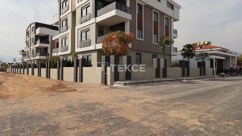 Intertwined with Nature Flats with Pool and Garden in Antalya Flats are located in Yeşilbayır, Döşemealtı. It is a preferred area for a tranquil life with its green nature. Yeşilbayır offers a quality life with its proximity to daily amenities and ea...