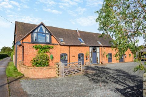 It’s rare to come across a barn conversion that offers such exceptional space and versatility, both inside and out, but 1 Maxstoke Barns really does tick all the boxes as the perfect family home. Originally dating back to 1845, it oozes charm and cha...