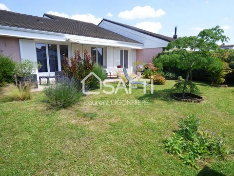 SAFTI LIGONNIERE IMMOBILIER vous présente à Périgny cette maison de 4 pièces édifiée sur vide sanitaire avec garage et jardin de 370 m2 arboré et fleuri. Située dans un secteur calme, elle vous séduira par sa luminosité, son agencement et sa décorati...