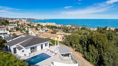 Located in Torrenueva. Amazing views from the beautifully presented 5 bedroom 6 bathroom villa finished to a very high standard, the light in this beautiful villa flows through from every side, large floor to ceiling windows in every room allows the ...