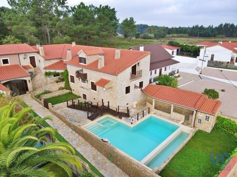 Magnífica Moradia independente T4 com piscina e salão de jogos , um verdadeiro paraíso de tranquilidade, conforto e beleza natural. Situada no concelho de Cadaval, distrito de Lisboa, esta casa toda forrada a pedra oferece uma vida de qualidade super...