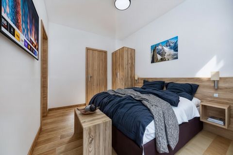 In your vacation accommodation, just 500 m from the ski slope (KitzSki), the Hohe Tauern to the south and the Kitzbühel Alps to the north open up before you. The vacation apartment is particularly stylishly furnished and has a balcony - ideal for enj...